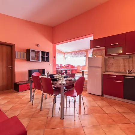 Karen Guest house *