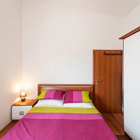 Guest house Karen