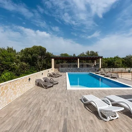 Karen Maison d'hôtes Vinišće