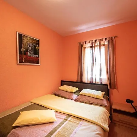 Karen 4* Vinišće