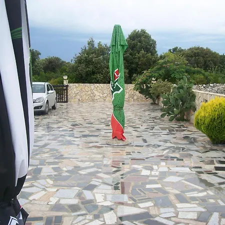Karen Guest house *